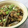 焖豆角饭 Braised Rice with Long Beans