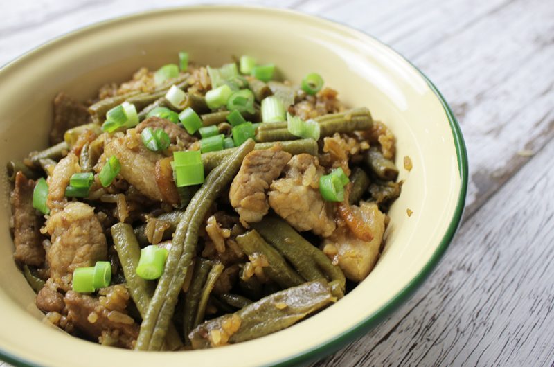 Braised Rice with Long Beans 焖豆角饭