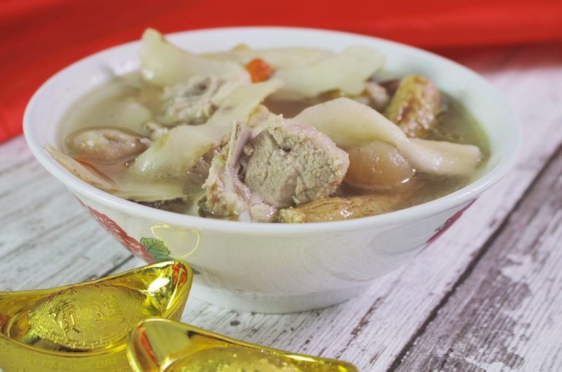 Spare Ribs Soup with Chinese Herbs 滋补药材汤