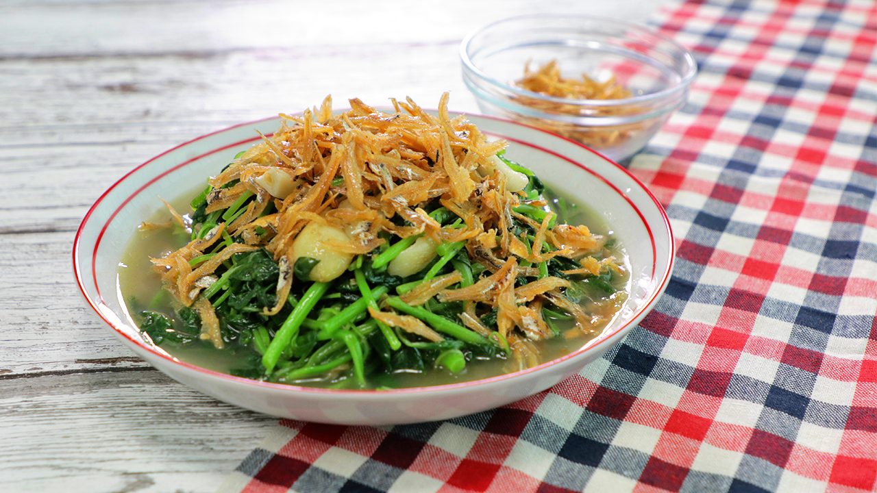 江鱼仔炒芫菜苗Stir-Fried Baby Spinach with Ikan Bilis