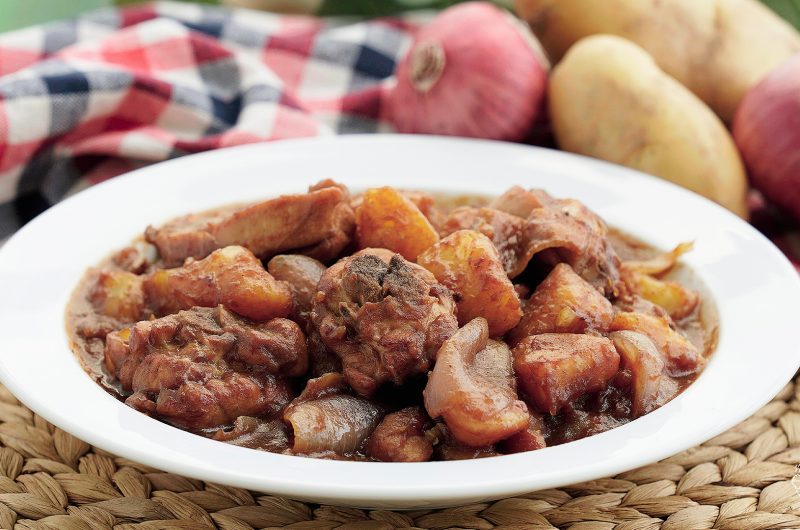 Potato & Chicken Stew 荷兰薯焖鸡