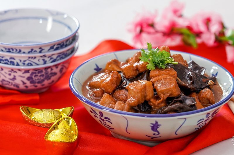 Hakka Braised Pork Belly with Black Fungus 客家木耳焖炸肉