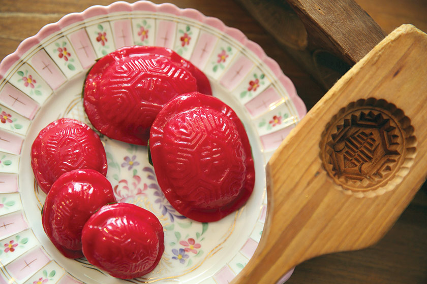 Kuih Angku
