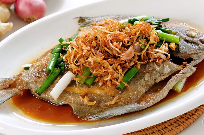 Fried Black Pomfret 香煎黑鲳鱼
