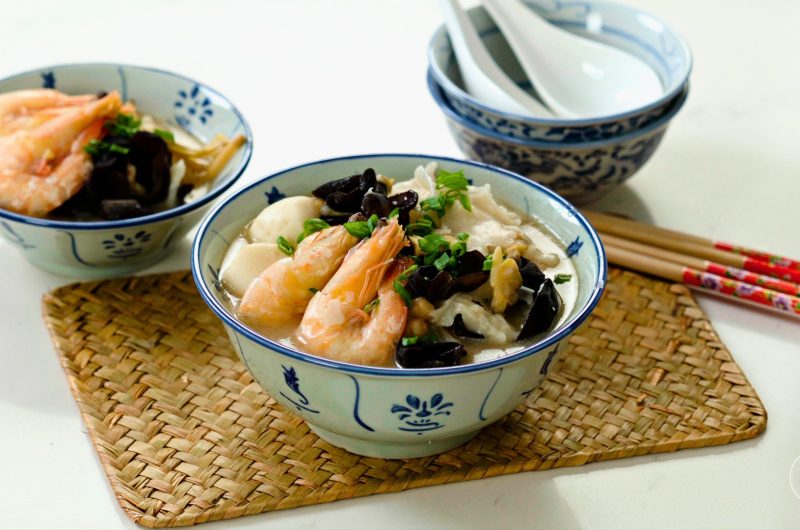 Ding Bian Hu (Rice Paste in Soup) 鼎边糊